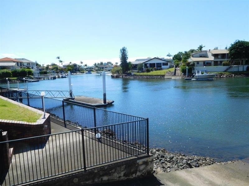 6 Emu Court, Sorrento QLD 4217