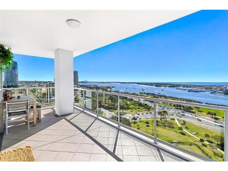 2004/1 Como Crescent, Southport QLD 4215