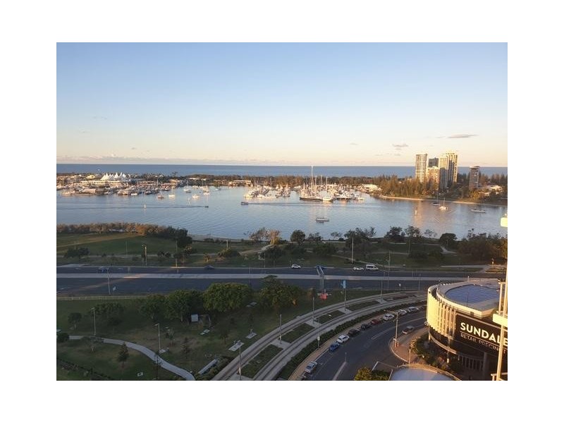 2004/1 Como Crescent, Southport QLD 4215