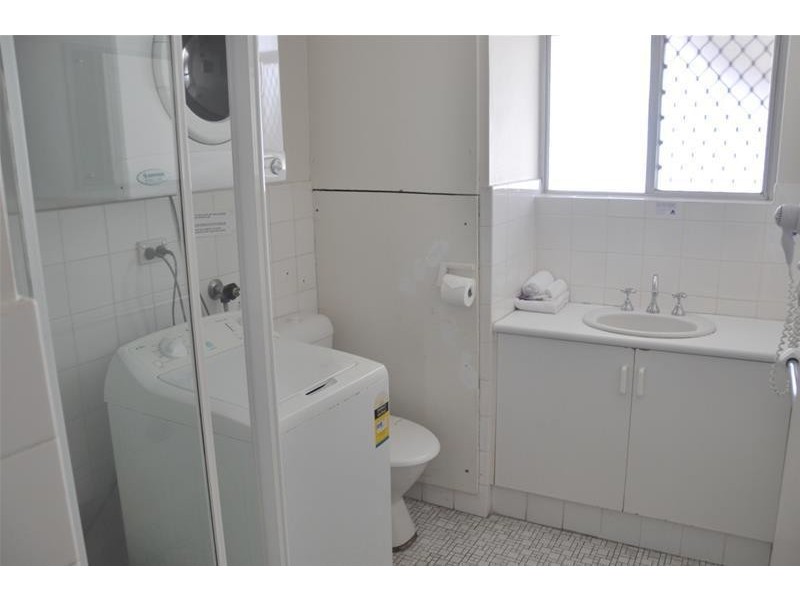 64 The Esplanade “Suntower”, Surfers Paradise QLD 4217