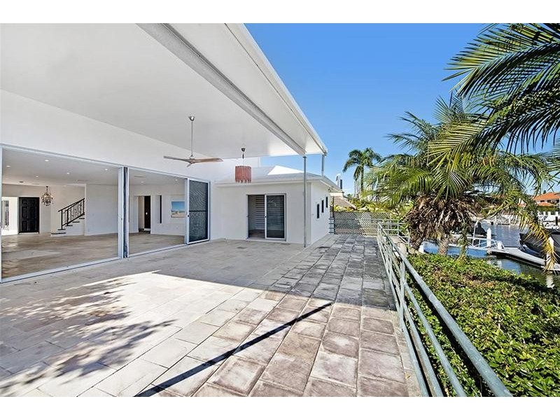 22 Seafarer Court, Paradise Waters QLD 4217