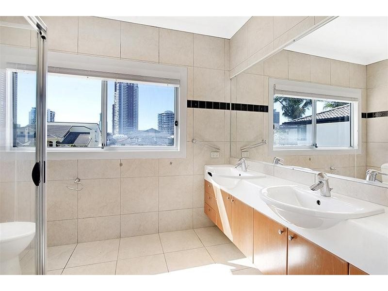 22 Seafarer Court, Paradise Waters QLD 4217