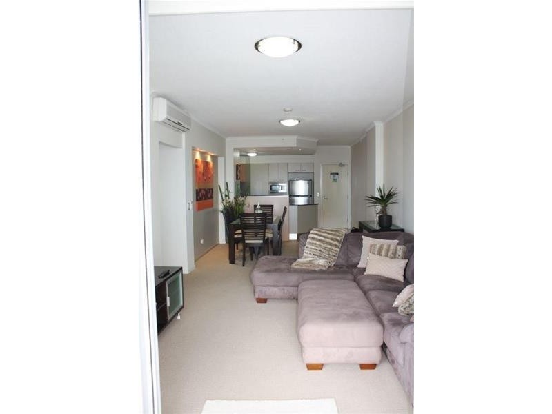 21 Cypress Avenue, Surfers Paradise QLD 4217