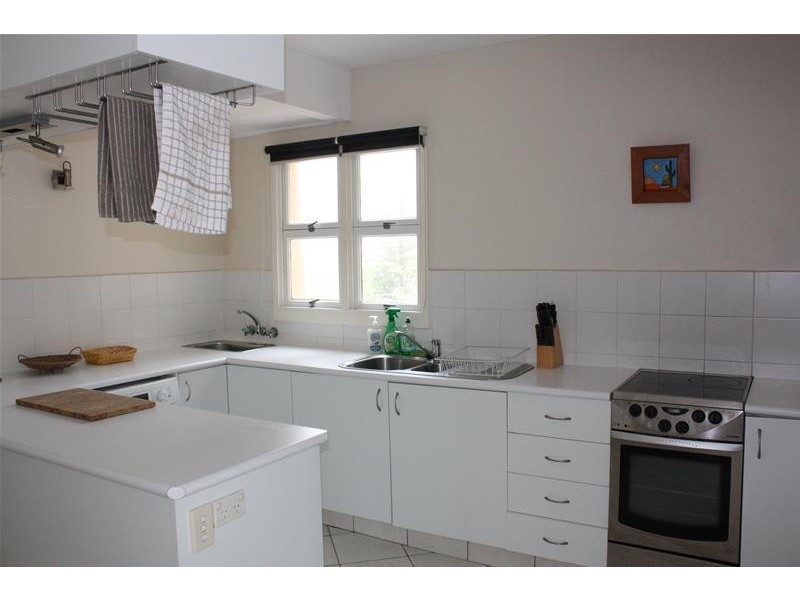 34 Hanlan Street (Kinkabool), Surfers Paradise QLD 4217