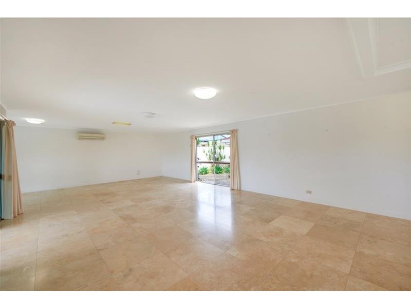 45 Rapallo Avenue, Isle Of Capri QLD 4217