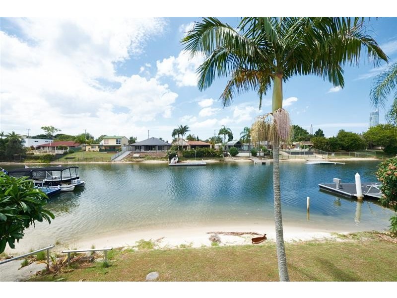 45 Rapallo Avenue, Isle Of Capri QLD 4217