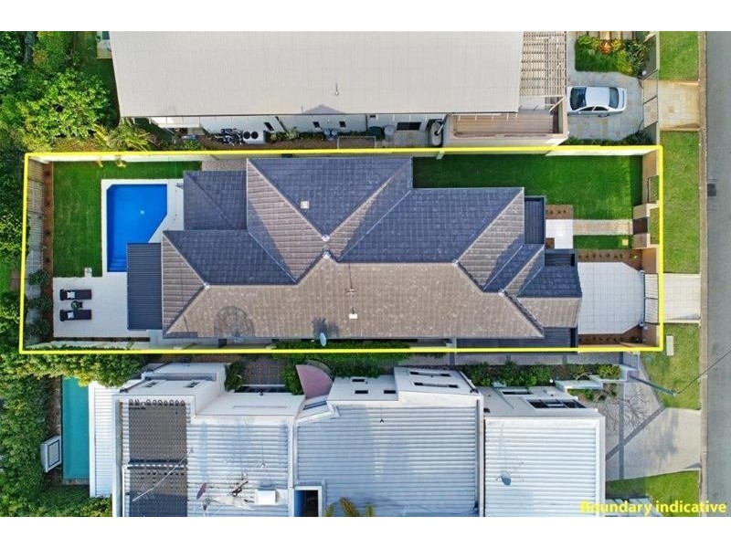 11 Durham Street, Southport QLD 4215