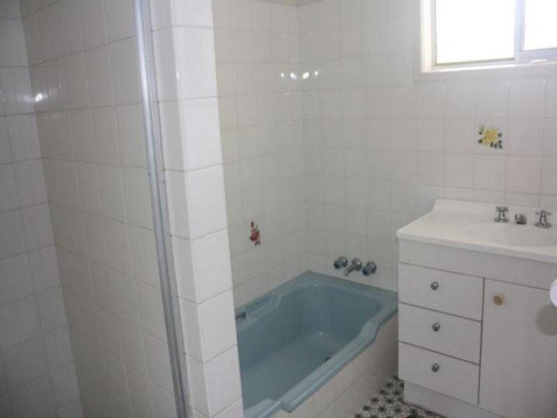 1/6 Weemala Street, Surfers Paradise QLD 4217