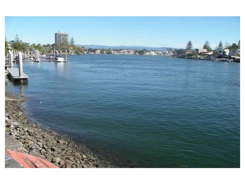 8/2930 Gold Coast Highway, Surfers Paradise QLD 4217