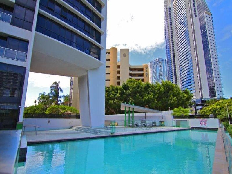 4 Wahroonga Place ‘Avalon’, Surfers Paradise QLD 4217