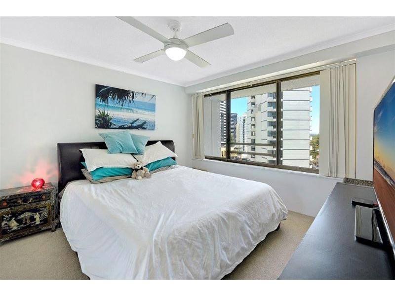 905/157 Old Burleigh Road, Broadbeach QLD 4218