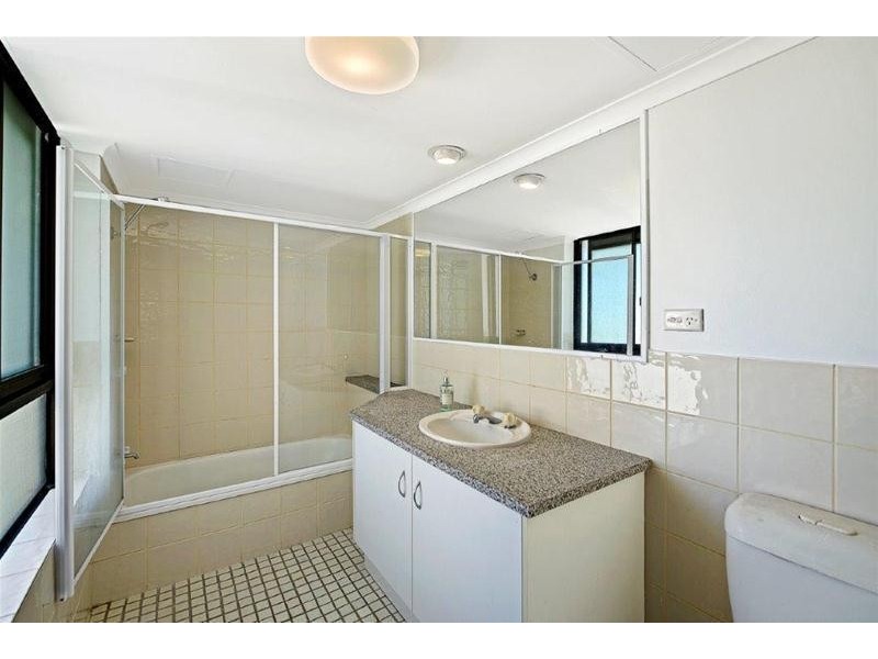 905/157 Old Burleigh Road, Broadbeach QLD 4218