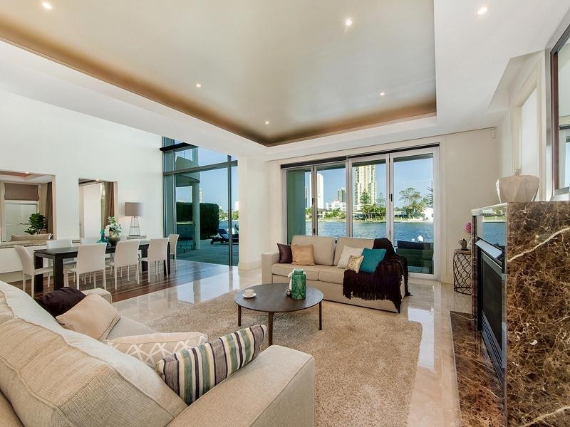 50 Admiralty Drive, Paradise Waters QLD 4217