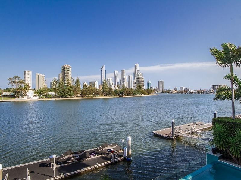 50 Admiralty Drive, Paradise Waters QLD 4217