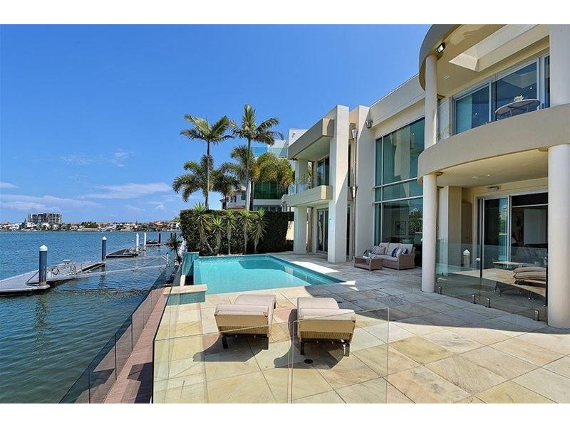 50 Admiralty Drive, Paradise Waters QLD 4217