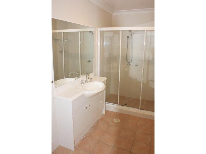 2/30 Birt Avenue, Surfers Paradise QLD 4217