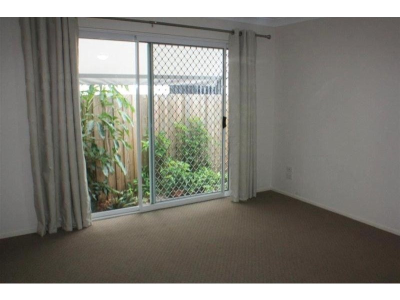 2/30 Birt Avenue, Surfers Paradise QLD 4217