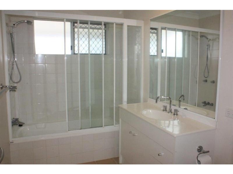 2/30 Birt Avenue, Surfers Paradise QLD 4217