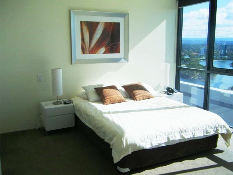 4 Wahroonga Place, Surfers Paradise QLD 4217