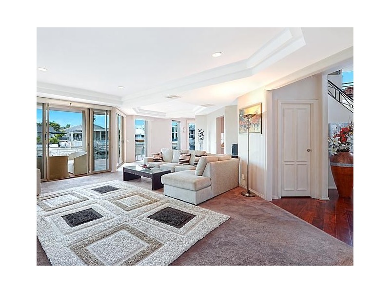 36 Norseman Court, Paradise Waters QLD 4217