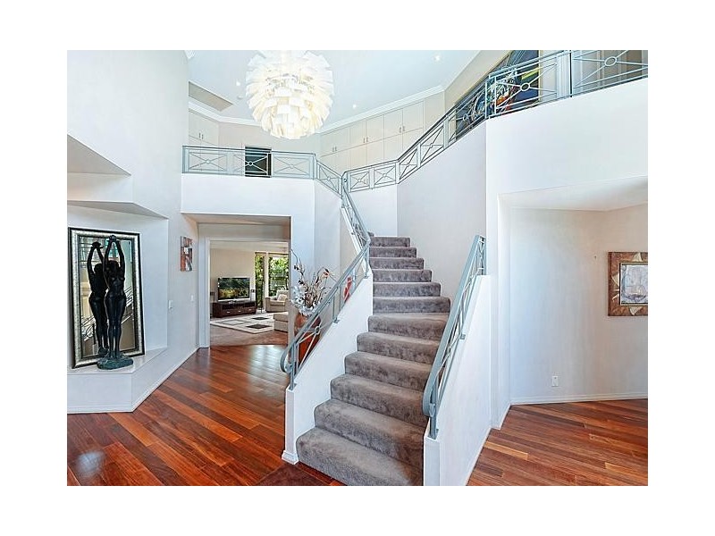 36 Norseman Court, Paradise Waters QLD 4217