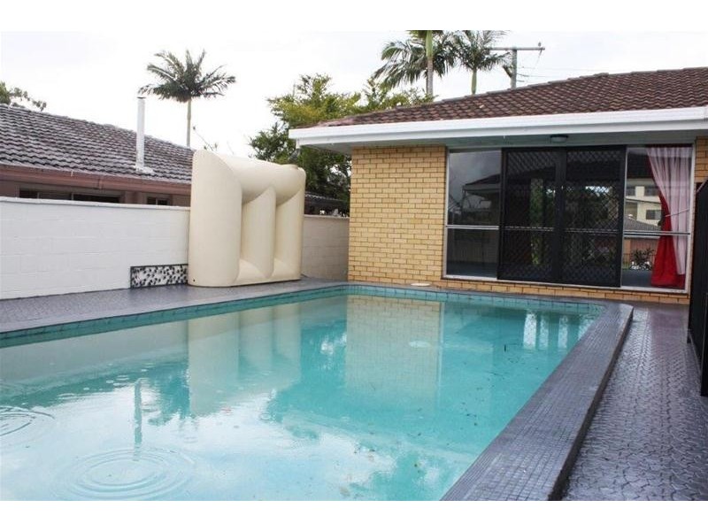 26 Sunset Boulevard, Surfers Paradise QLD 4217
