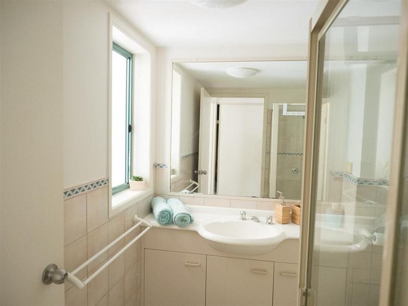 7/9 Stanhill Drive, Chevron Island QLD 4217