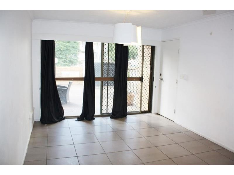 26 Remembrance Drive, Surfers Paradise QLD 4217