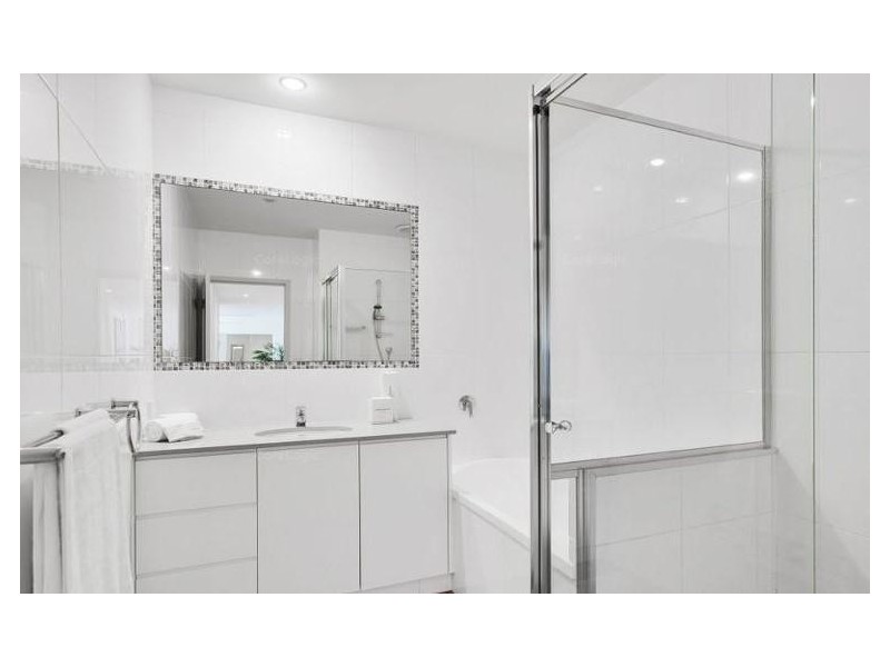 2/46 Paradise Island, Surfers Paradise QLD 4217