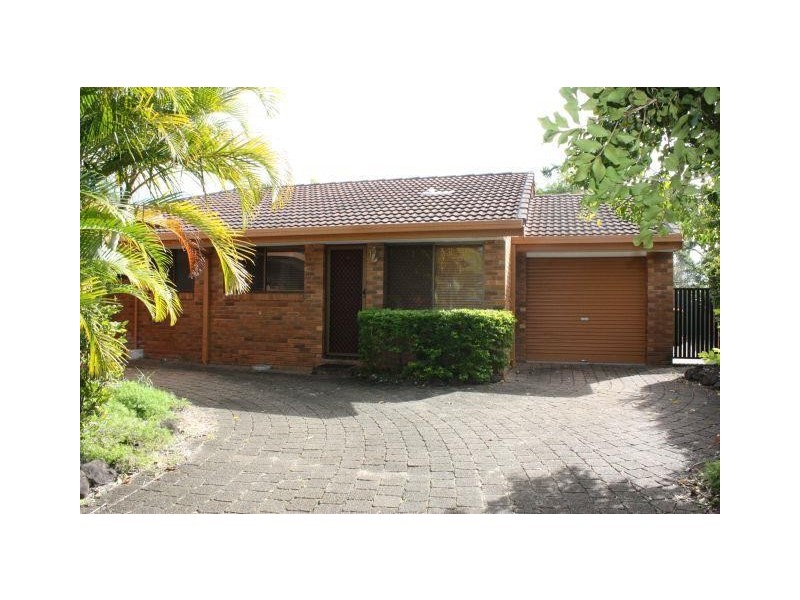 24 Wildwood Court, Bundall QLD 4217
