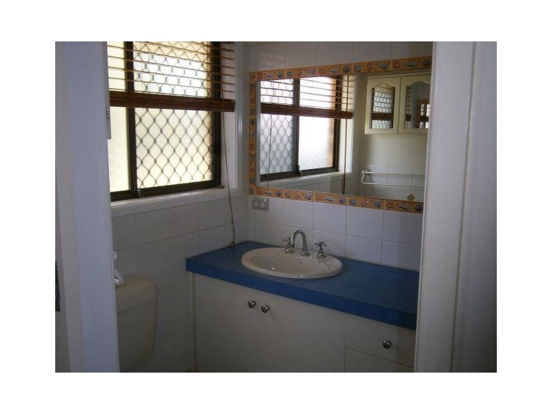 24 Wildwood Court, Bundall QLD 4217