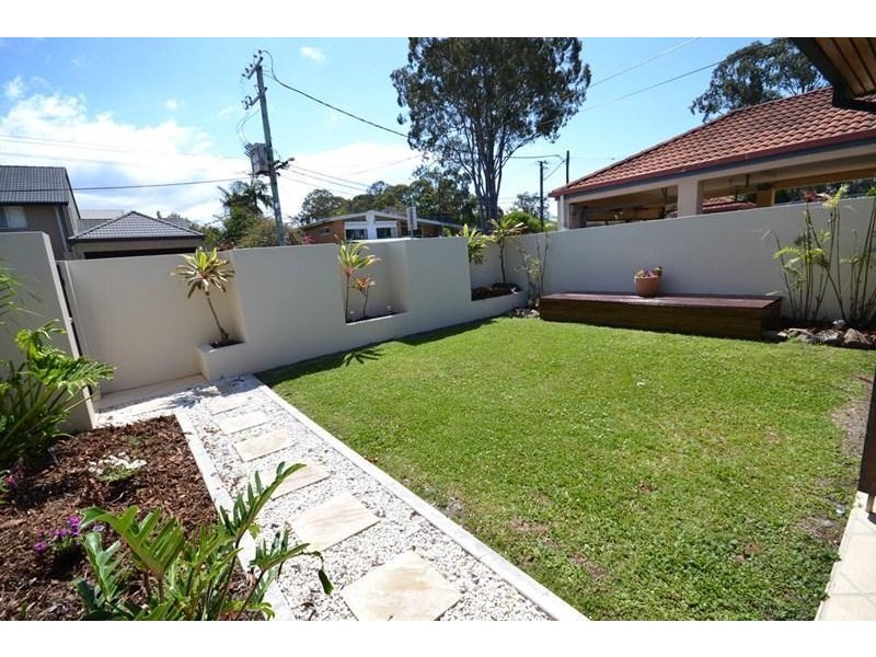 5 Richmond Avenue, Bundall QLD 4217