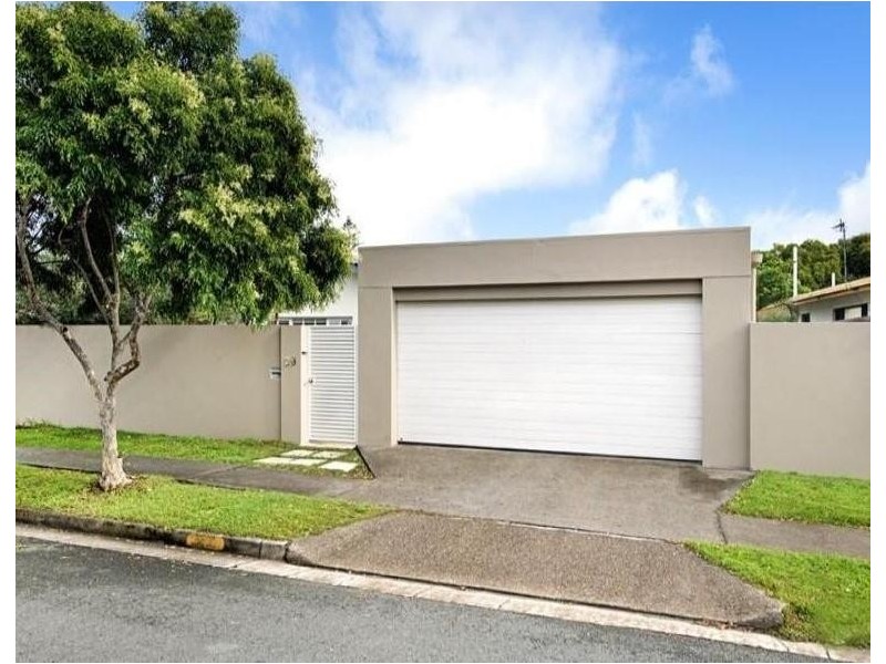 25 Brindisi Avenue, Isle Of Capri QLD 4217