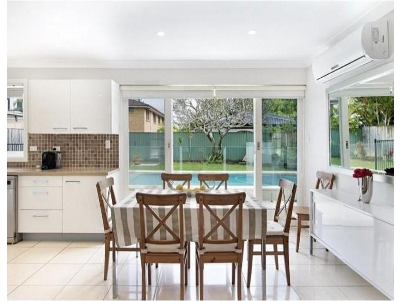 25 Brindisi Avenue, Isle Of Capri QLD 4217