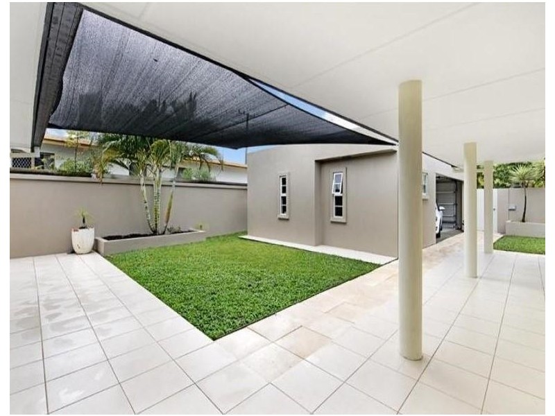 25 Brindisi Avenue, Isle Of Capri QLD 4217