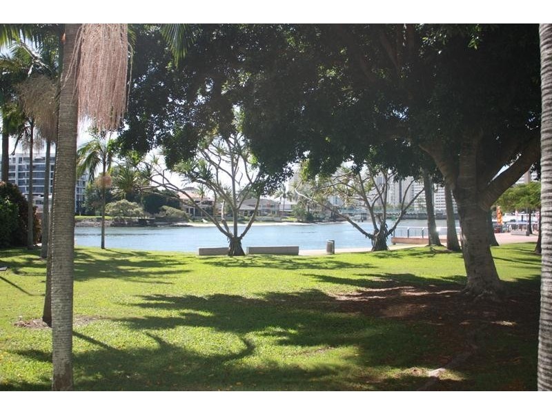 40 Watson Esplanade, Surfers Paradise QLD 4217