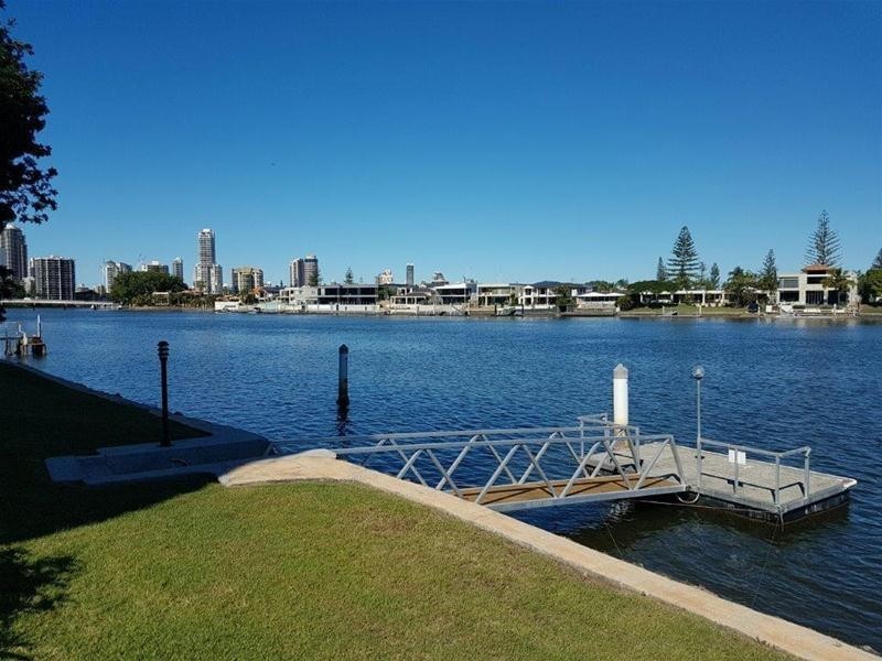 6/1 Peninsular Drive, Surfers Paradise QLD 4217