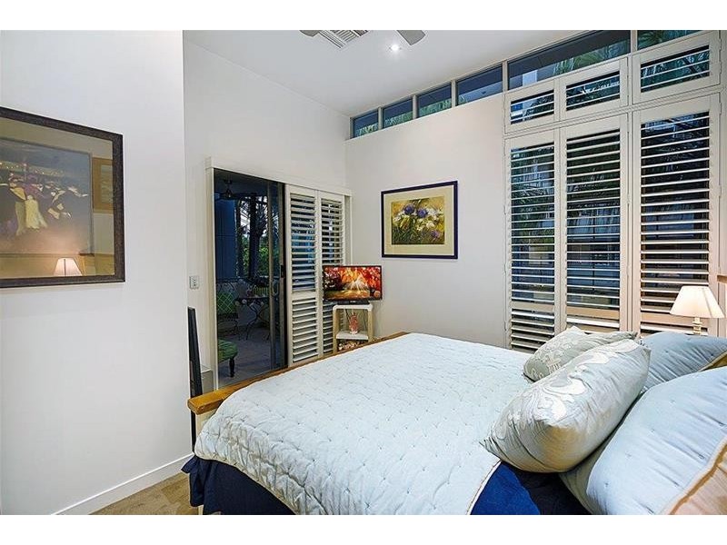 56 Stanhill Drive, Chevron Island QLD 4217