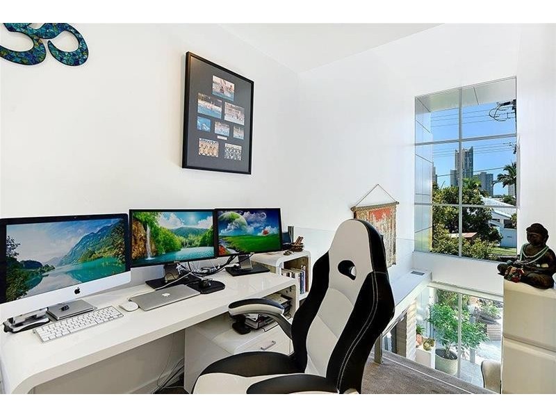 56 Stanhill Drive, Chevron Island QLD 4217