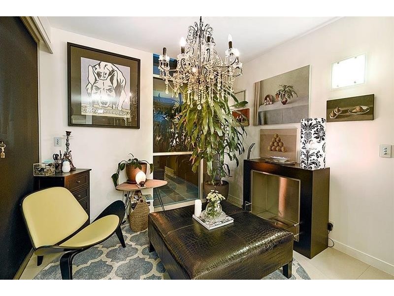 56 Stanhill Drive, Chevron Island QLD 4217