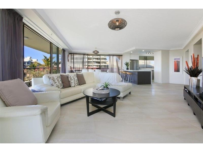 8 ‘Spinnaker’ 3554 Main Beach Parade, Main Beach QLD 4217