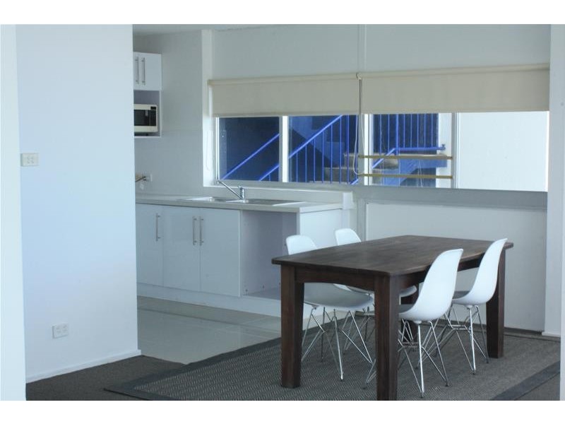 702/43 Garfield Terrace, Surfers Paradise QLD 4217