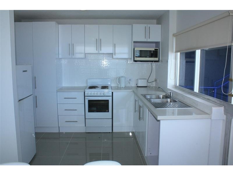 702/43 Garfield Terrace, Surfers Paradise QLD 4217