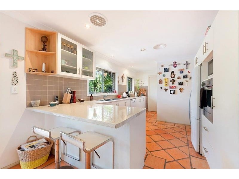 26 Remo Street, Isle Of Capri QLD 4217