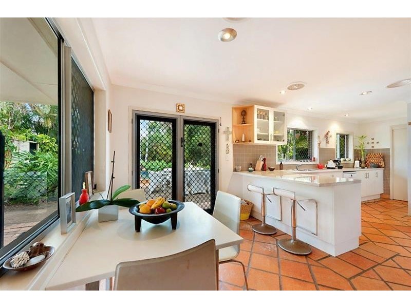 26 Remo Street, Isle Of Capri QLD 4217