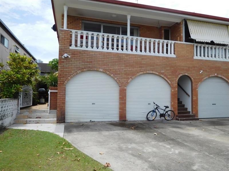 1/7 Sunrise Boulevard, Surfers Paradise QLD 4217