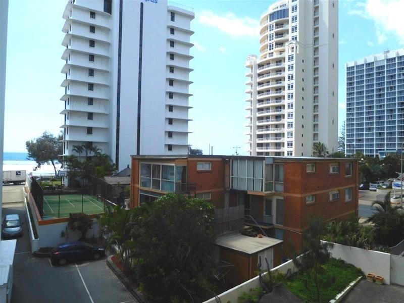 13/7 View Avenue, Surfers Paradise QLD 4217