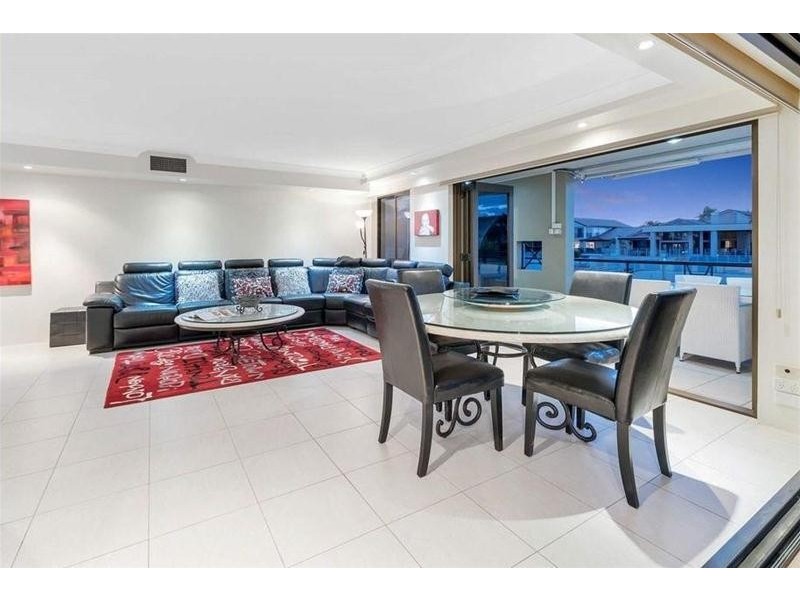 32 Norseman Court, Paradise Waters QLD 4217