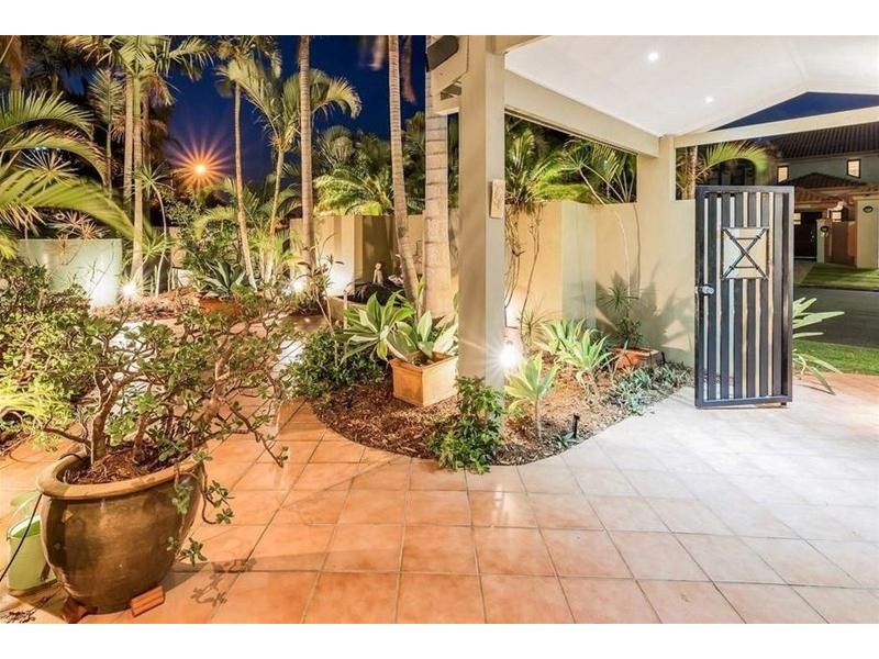 32 Norseman Court, Paradise Waters QLD 4217