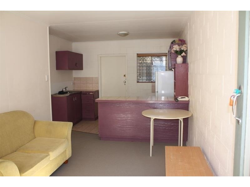 2/25 Leonard Avenue, Surfers Paradise QLD 4217